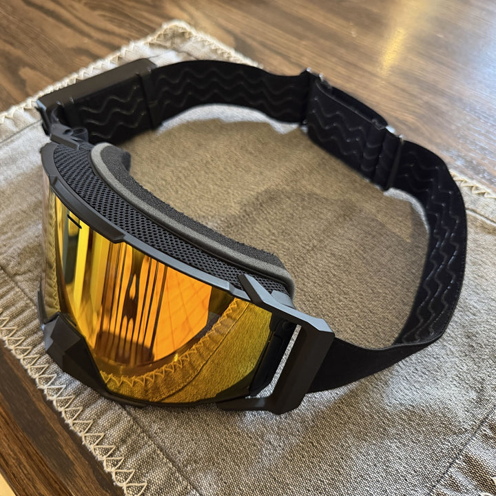 Hillarie heated snowmobile goggle, front angle view #strap_top-secret-1
